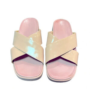 UGG • Emily Patent Leather Slide Sandal • Size 8.5